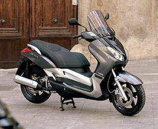 scooter yamaha 250
